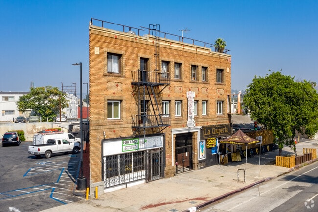 Building Photo - 1143-1149 N Mission Rd