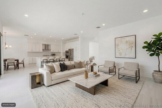 Foto del edificio - 17496 Sparkling River Rd