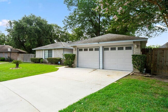 Building Photo - 13234 Boyer Ln