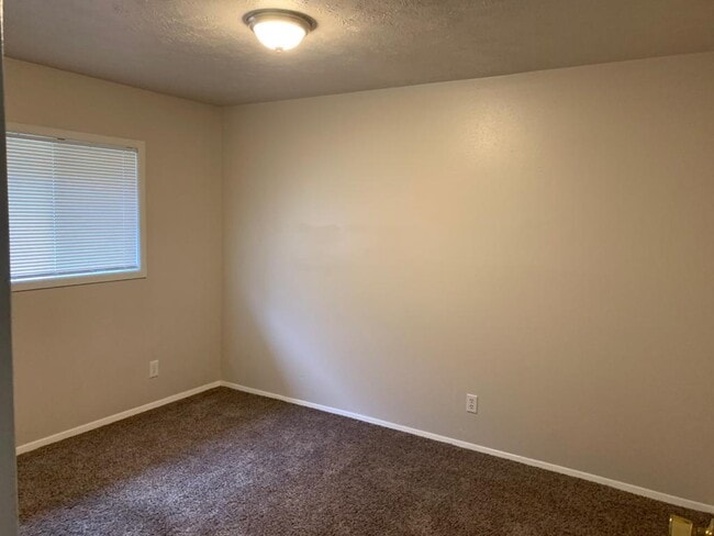 Bedroom 2 - 1712 E Cataldo Ave