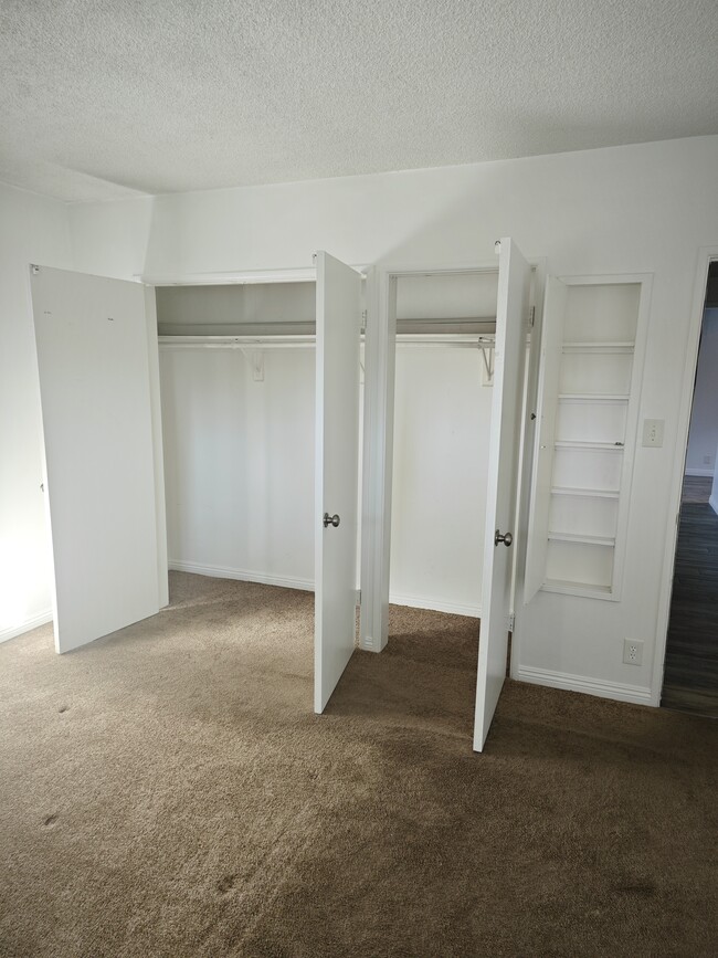 Building Photo - 444 W Regent St