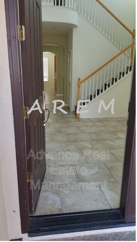 Foto del edificio - 6836 Cherry Ridge Cir