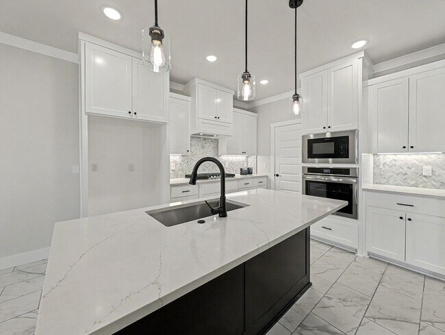 Foto del edificio - Welcome To Your Next Home!