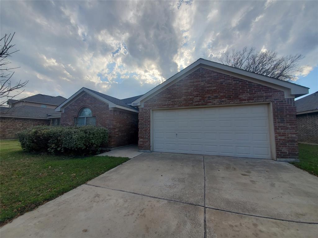 10925 Hawks Landing Rd, Haslet, TX 76052 House for Rent in Haslet, TX