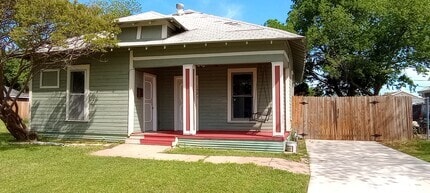 Building Photo - 1521 E Cannon St