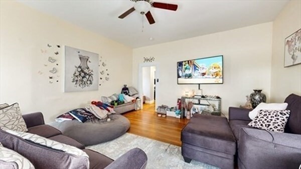 Foto del edificio - 195 Chelsea St