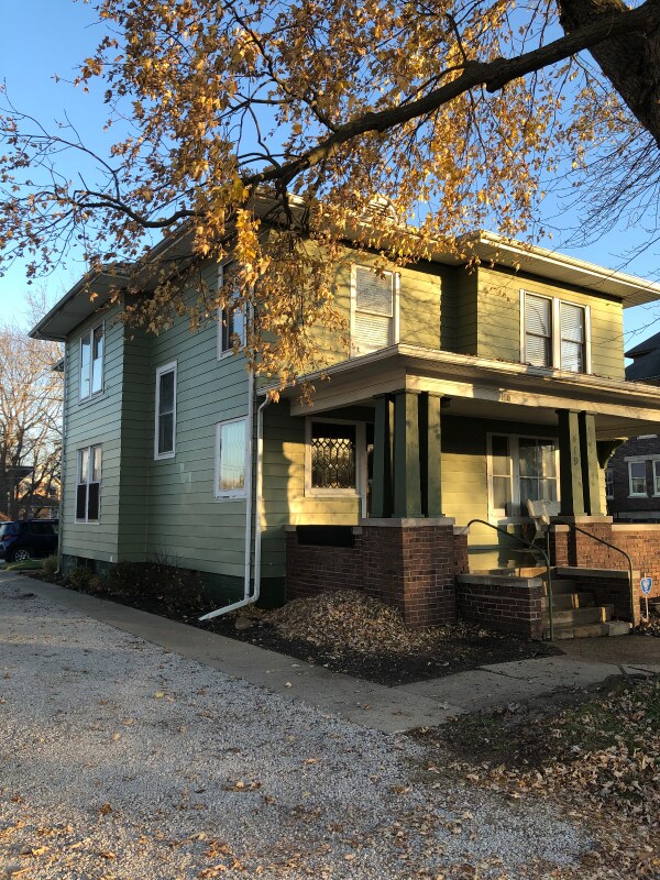 Foto principal - 419 N Gilbert St