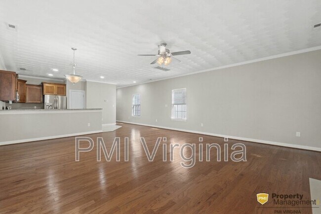 Foto del edificio - 1308 Lucas Ave