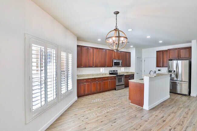 Building Photo - 4096 E Devon Drive