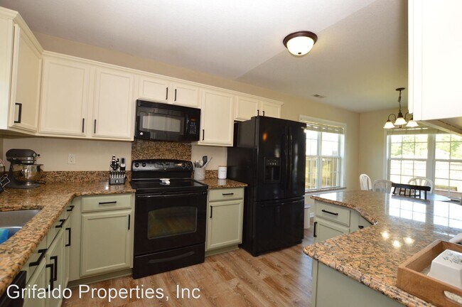 Foto del edificio - 4 br, 2.5 bath House - 108 Mandy Lane
