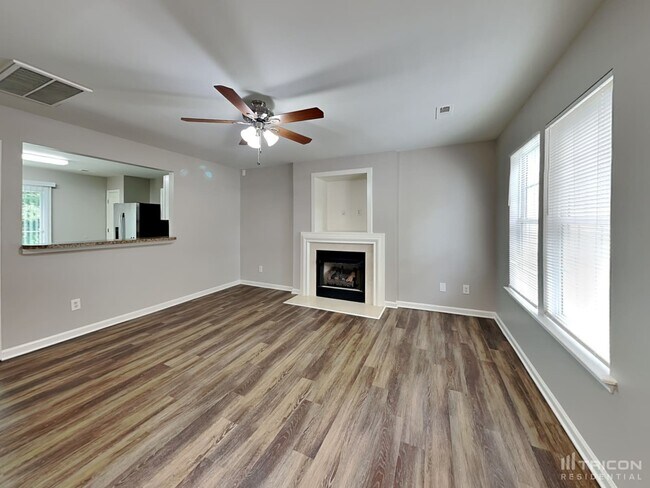 Building Photo - 9835 Veronica Dr