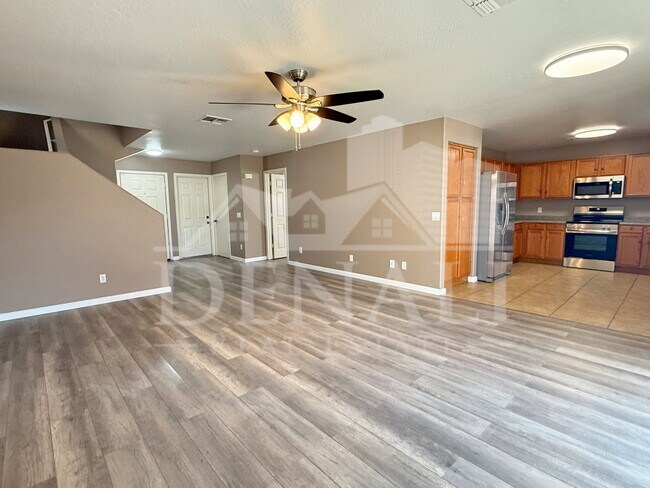 Foto del edificio - 11810 W Sunnyside Dr