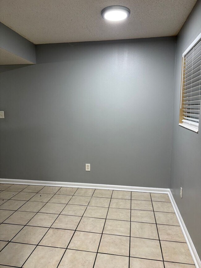 Foto del edificio - 1415 Pullen Rd