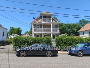 Building Photo - 296 Hillside Ave