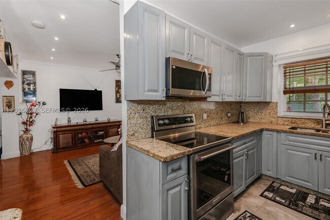 Foto del edificio - 13485 NE 9th Ave