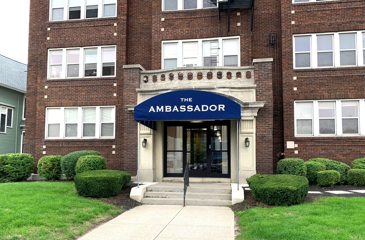 Primary Photo - The Ambassador