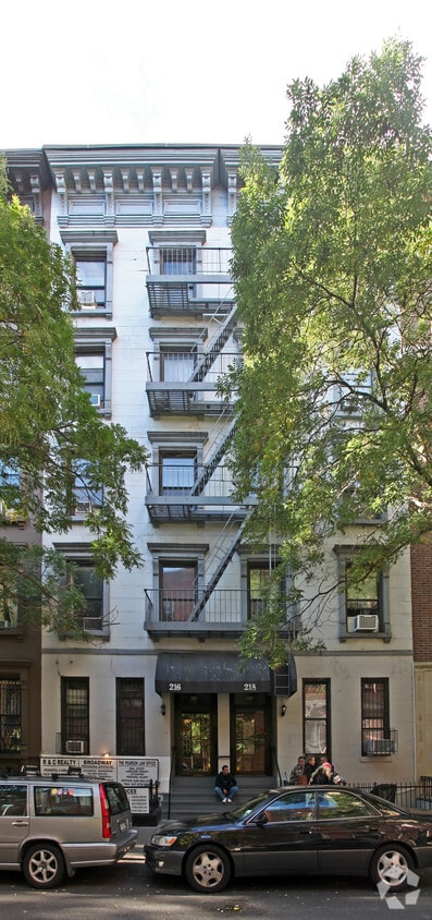 216 - 218 W 104th St - 216-218 W 104th St
