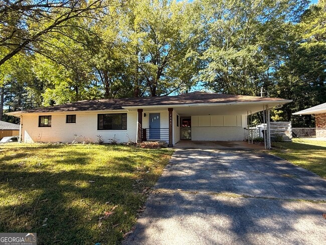 Building Photo - 2581 Farley St