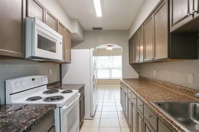 Foto del edificio - 705 NW 5th Ave