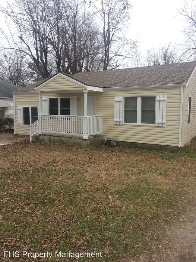 Building Photo - 3 br, 1 bath House - 1820 E. Monroe Street*