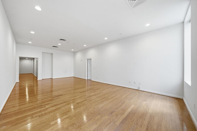 Foto del edificio - 914 Main St