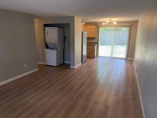 Foto del edificio - 22833 SW Washington St
