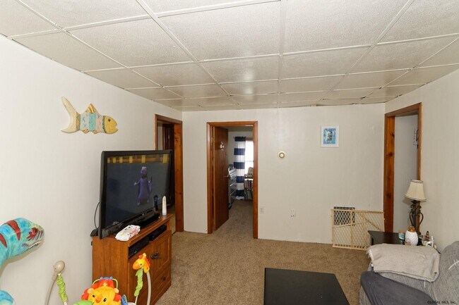 Building Photo - 59 Corliss Ave