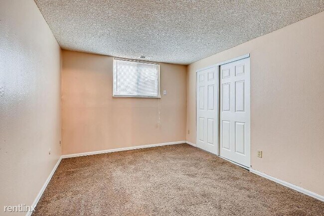 Building Photo - 2 br, 2 bath Townhome - 1200 N Luzerne Ave