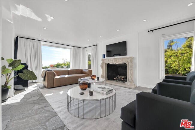 Foto del edificio - 1300 Summitridge Dr