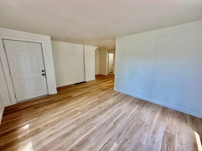 Foto del edificio - 2022 W Dean Ave