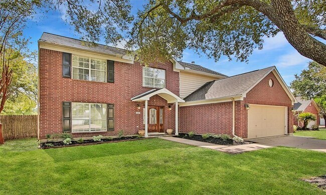 Building Photo - 518 Hawthorn Pl