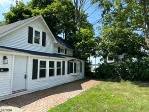Building Photo - 92 Netcong Rd