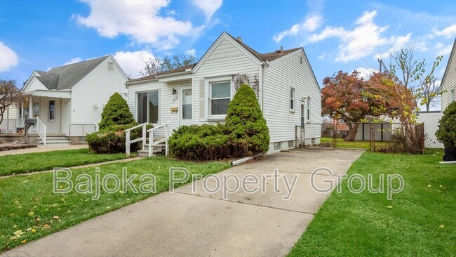 Building Photo - 3598 22nd St