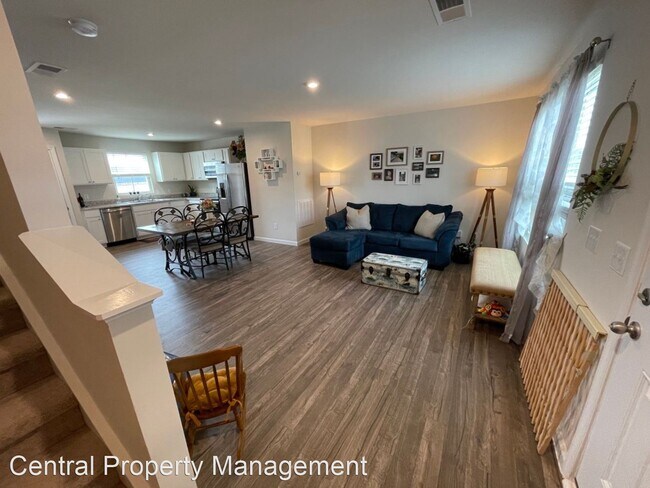 Building Photo - 3 br, 2.5 bath House - 711 Jacobs Trail