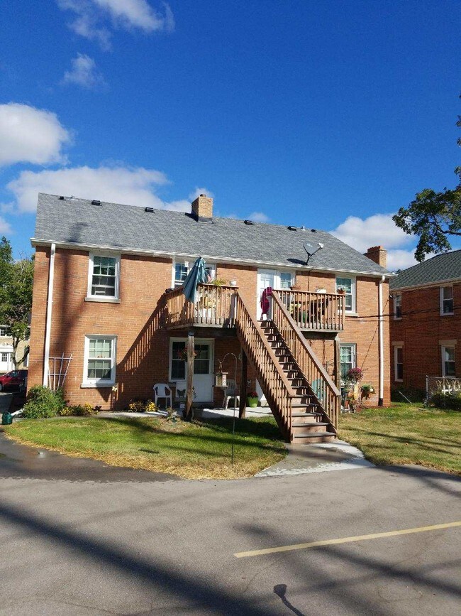 Foto del edificio - 9151 W Hawthorne Ave
