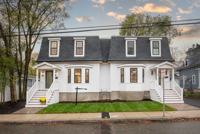 Foto del edificio - 34 Waverly Pl