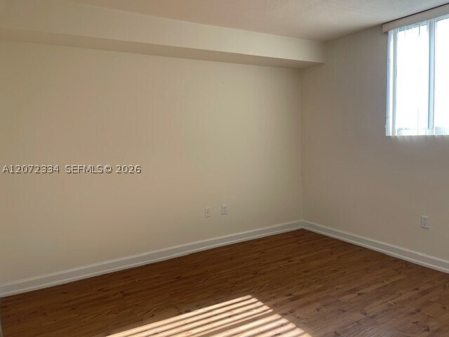 Foto del edificio - 420 SW 12th St