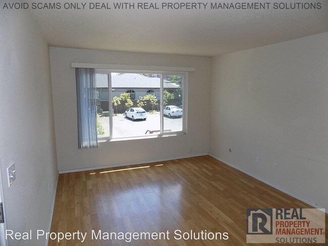 Foto del edificio - 9815-9833 SE Division St