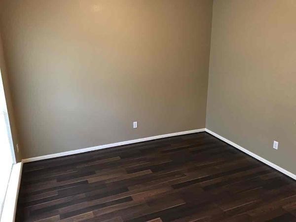 Foto del edificio - 4011 Rain Willow Ct
