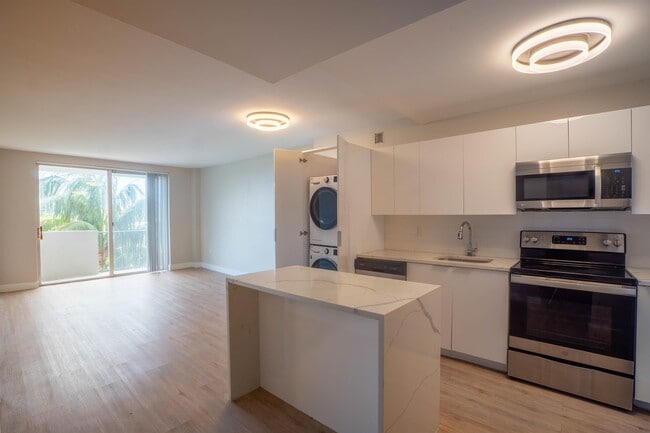 Interior Photo - Aliro