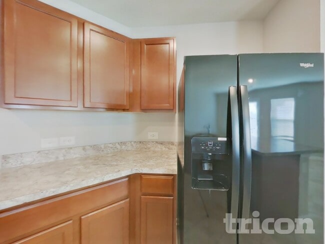 Building Photo - 5342 Castle Discordia St