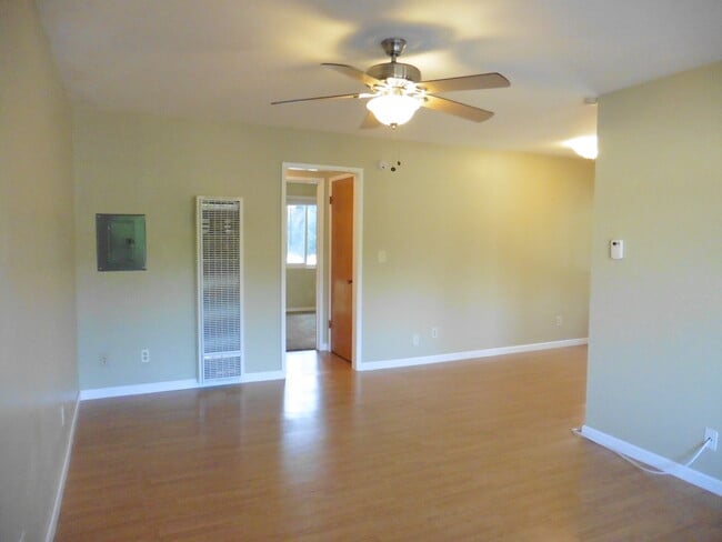 Building Photo - 312 Camille Ct