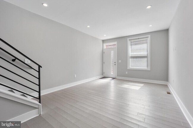 Foto del edificio - 1550 N Marston St