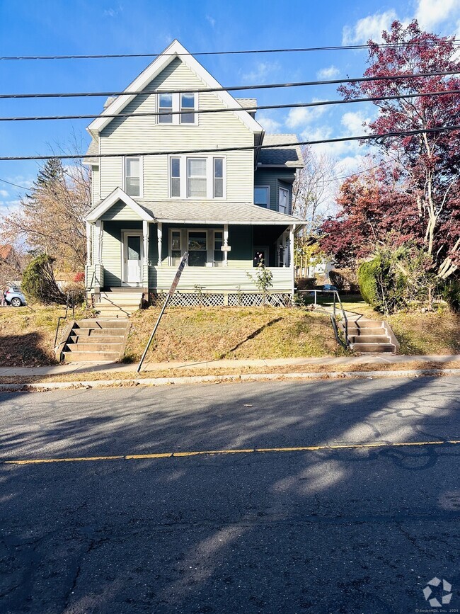 Building Photo - 633 Arch St