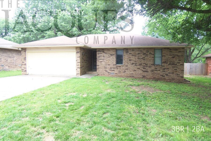 Foto principal - 1031 W Lindberg St