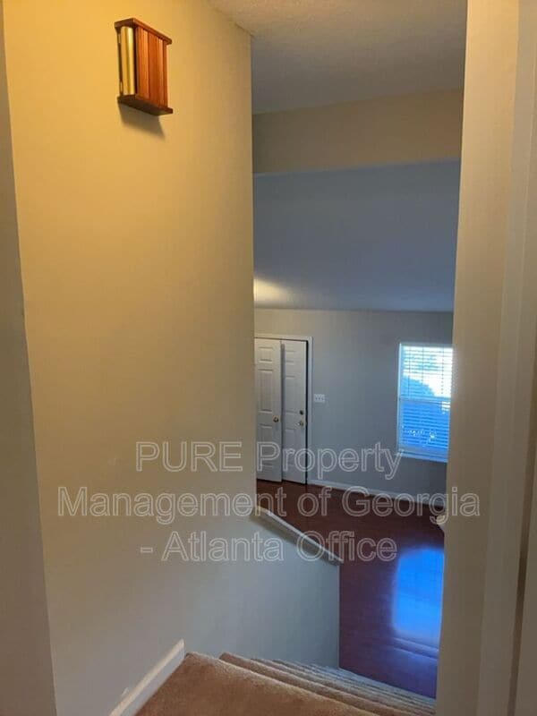 Building Photo - 1916 Cheatham Woods Dr SW