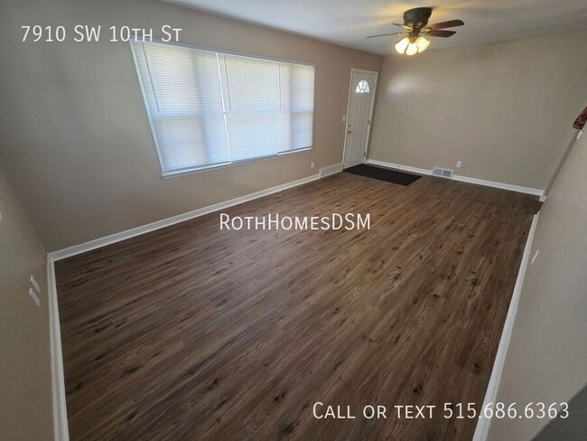 Foto del edificio - 7910 SW 10th St