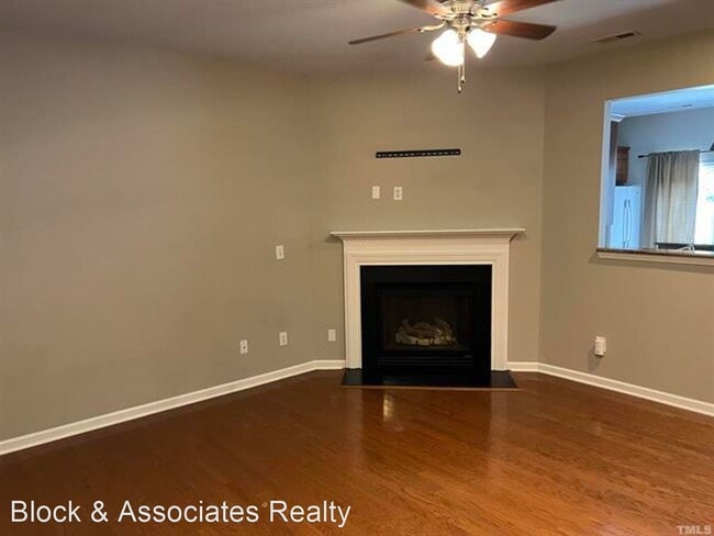 Building Photo - 2 br, 2.5 bath House - 2936 Settle In Lane