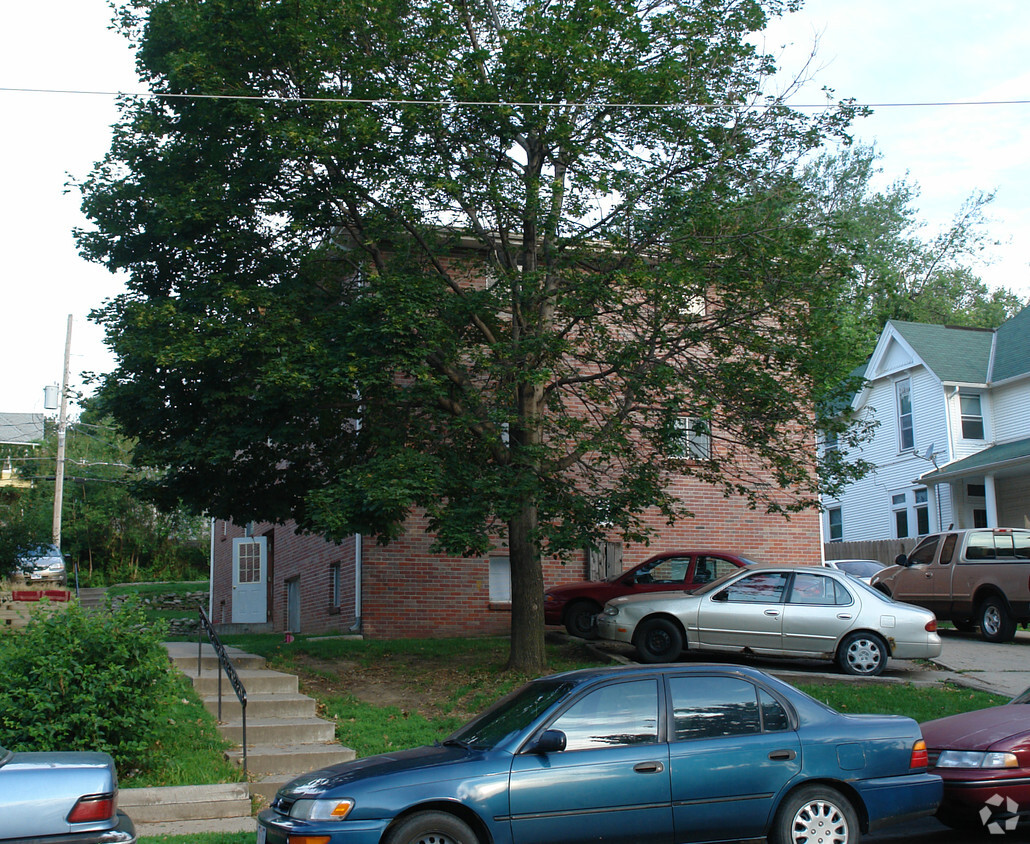 Building Photo - 1330 S 30th Ave