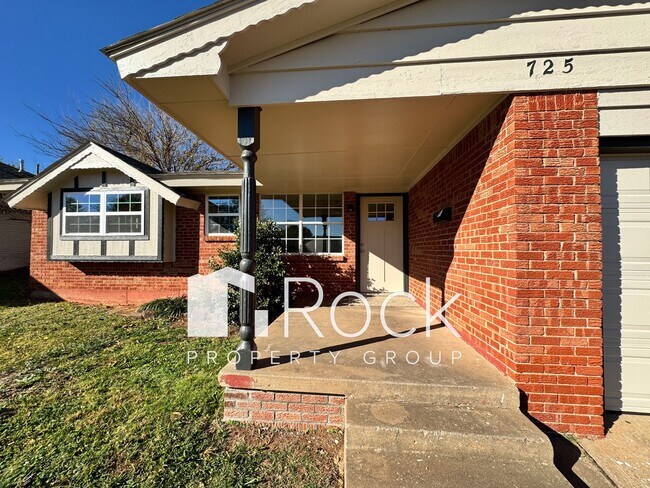 Building Photo - Beautifully Remodeled 3 Bed/1.5 Bath Home in Moore with 1-Car Garage